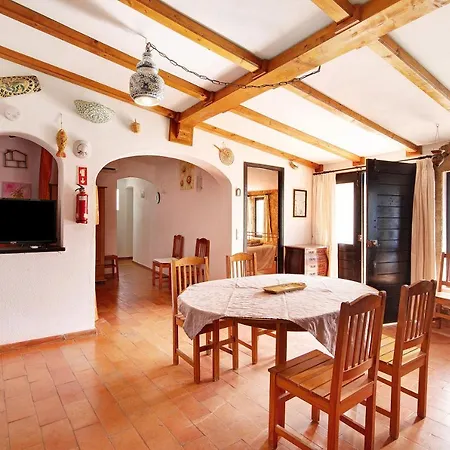 Tigonema Annex Villa *